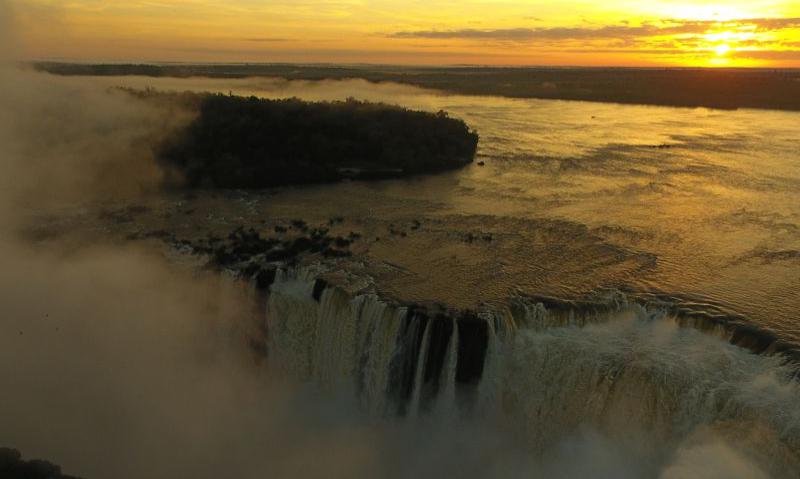 VIAJÁ A IGUAZÚ!